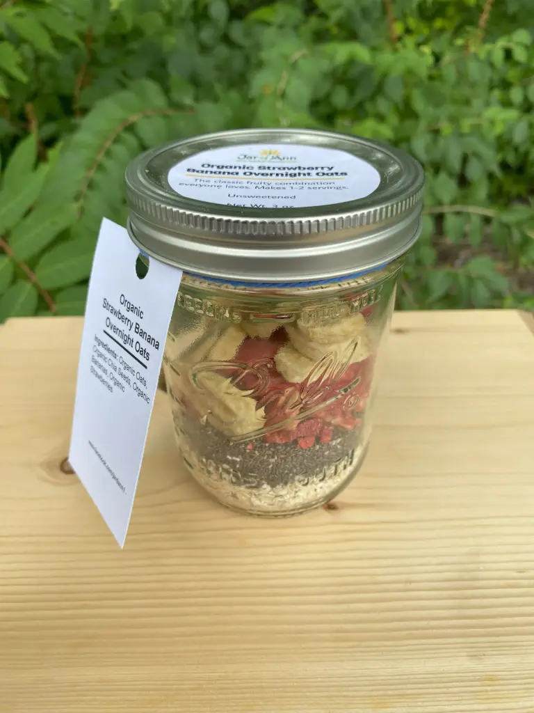 Strawberry Banana Overnight Oats